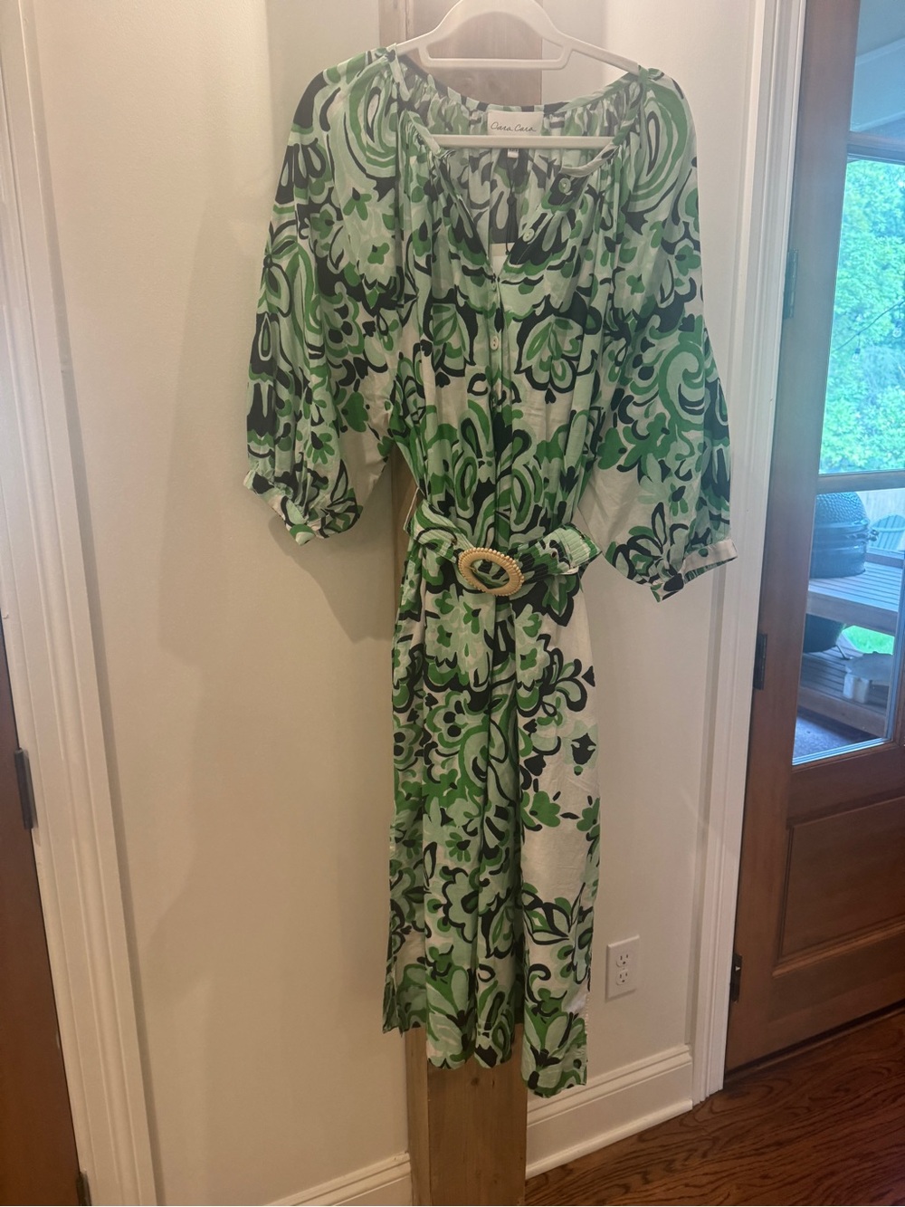 Cara Cara NWT floral dress with belt. Size xs/s.